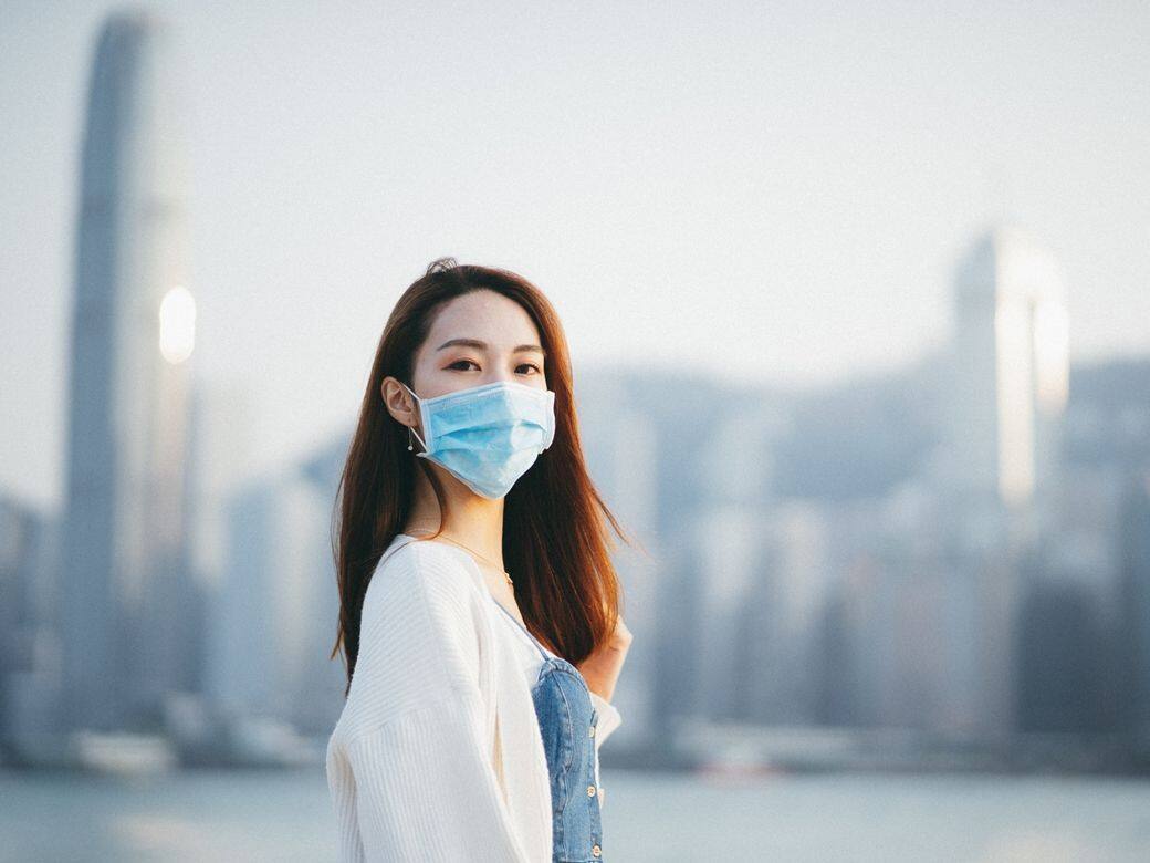 新冠肺炎仍在擴散,影響無數產業與人民的日常,在人與人相處時也難免 新冠肺炎仍在擴散,影響無數產業與人民的日常,在人與人相處時也難免