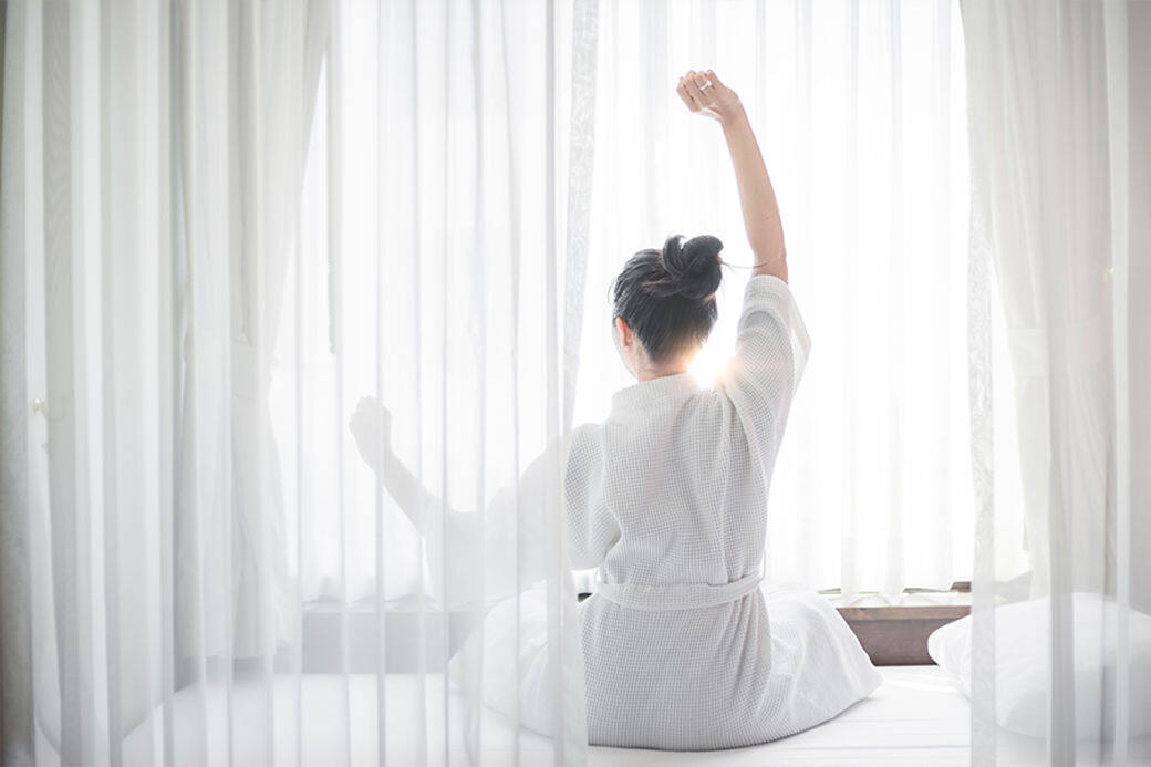 25年前由布欽博士所提出一種「限制睡眠療法」,指出不管每晚何時入睡都 25年前由布欽博士所提出一種「限制睡眠療法」,指出不管每晚何時入睡都