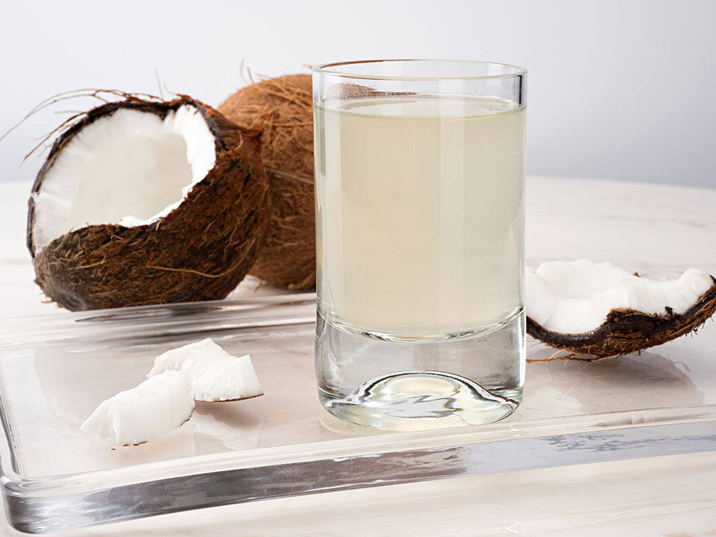 天然椰子水含有豐富鉀質和少量糖分，適合運動後快速補水，減肥人士建