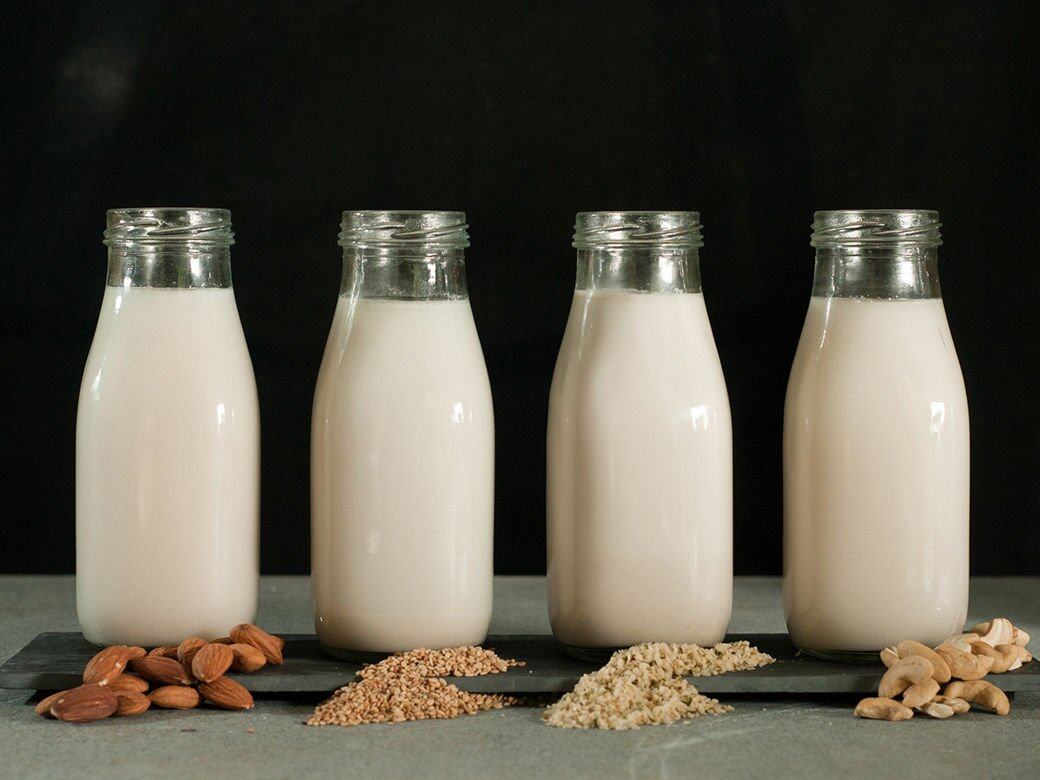 【植物奶比較】營養師分析5大植物奶好處、壞處！杏仁奶、燕麥奶、豆奶植物奶減肥邊款好！
