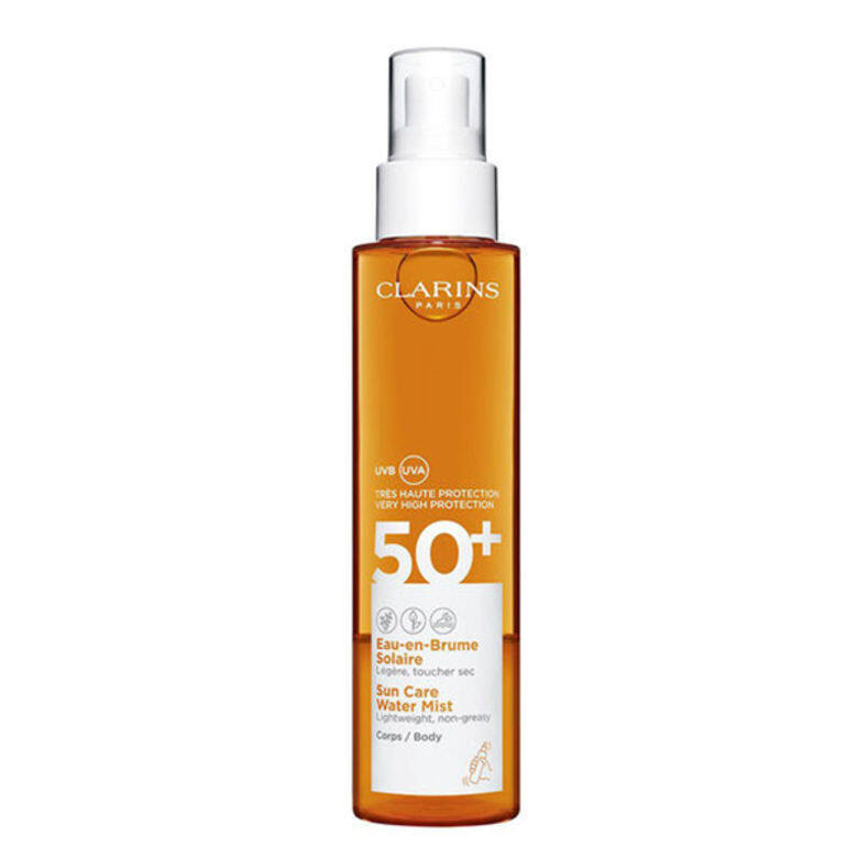全新高防曬度的身體防曬水感噴霧SPF50+,為身體和秀髮提供SPF 50+防曬保 全新高防曬度的身體防曬水感噴霧SPF50+,為身體和秀髮提供SPF 50+防曬保
