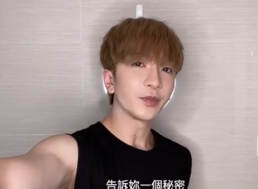 沖水後AnsonLo也會以毛巾把皮膚抺乾,這個步驟看似簡單,其實正是要確定皮 沖水後AnsonLo也會以毛巾把皮膚抺乾,這個步驟看似簡單,其實正是要確定皮