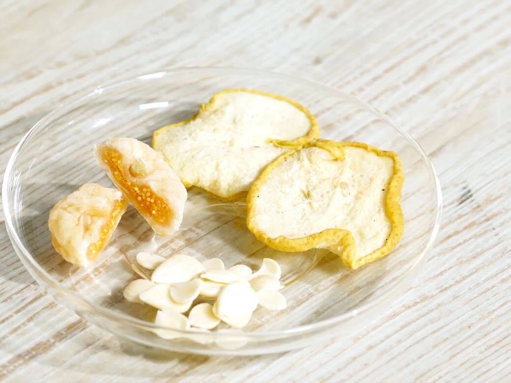步驟:1. 雪梨乾洗淨;無花果、蜜棗洗淨剪條狀2. 將所有材料加入燜燒杯燜 步驟:1. 雪梨乾洗淨;無花果、蜜棗洗淨剪條狀2. 將所有材料加入燜燒杯燜