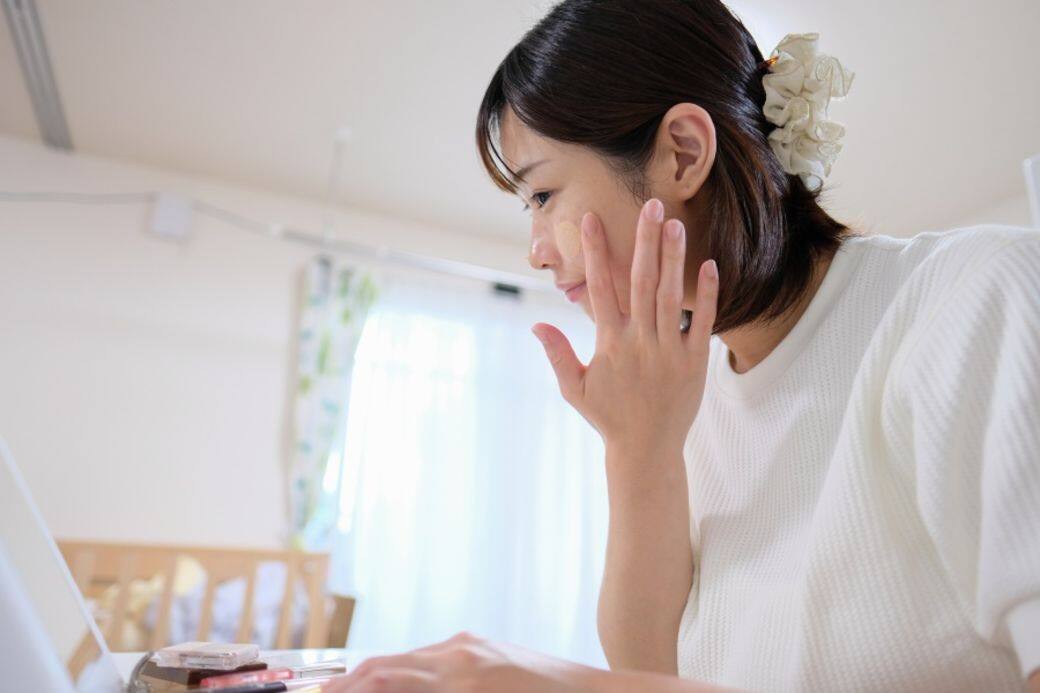 3. 隱藏法令紋針對人群:任何年齡有輕微法令紋的人原來有法令紋的位 3. 隱藏法令紋針對人群:任何年齡有輕微法令紋的人原來有法令紋的位