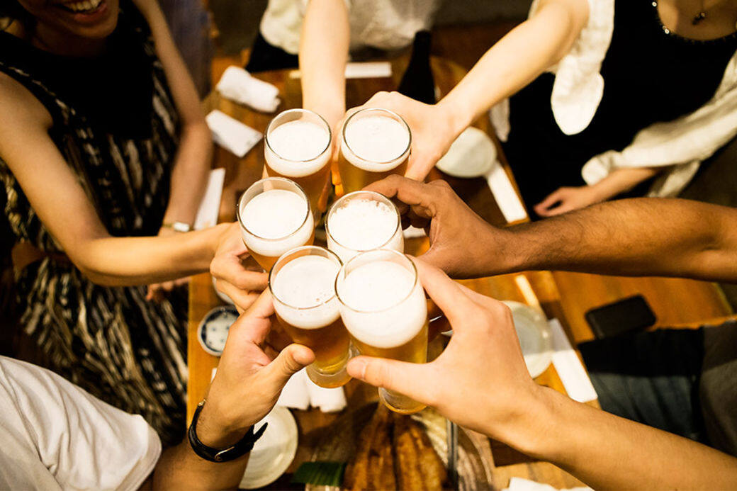 不良的飲食習慣會加重口臭問題,進食一些生冷、辛辣的刺激食物、蔥、蒜、韭 不良的飲食習慣會加重口臭問題,進食一些生冷、辛辣的刺激食物、蔥、蒜、韭