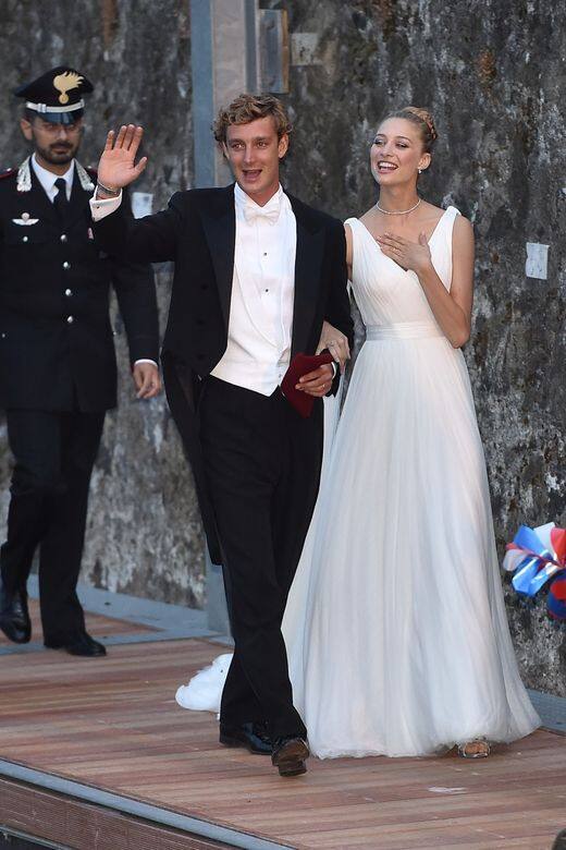 Beatrice Borromeo的老公是摩洛哥皇室第六順位繼承人-子(Pierre Casiraghi)皮埃爾王,也就曾被選 Beatrice Borromeo的老公是摩洛哥皇室第六順位繼承人-子(Pierre Casiraghi)皮埃爾王,也就曾被選