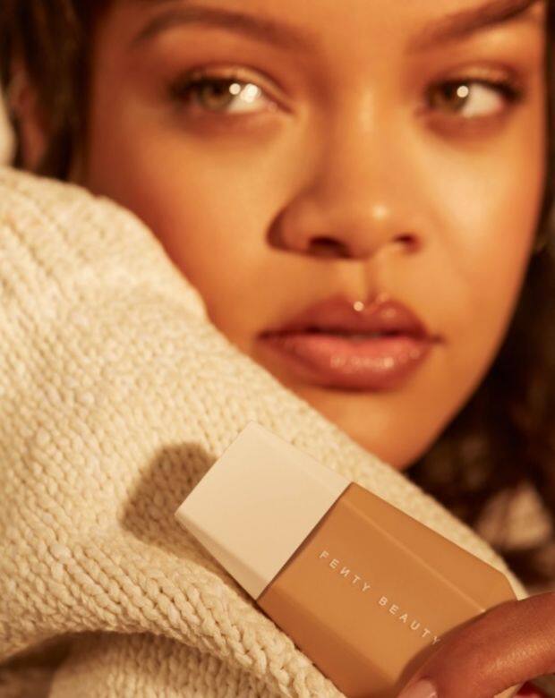 Fenty Beauty不能否定由美國音樂天后Rihanna 牽頭的Fenty Beauty 在2017年誕生後,「Beauty for All」三個 Fenty Beauty不能否定由美國音樂天后Rihanna 牽頭的Fenty Beauty 在2017年誕生後,「Beauty for All」三個