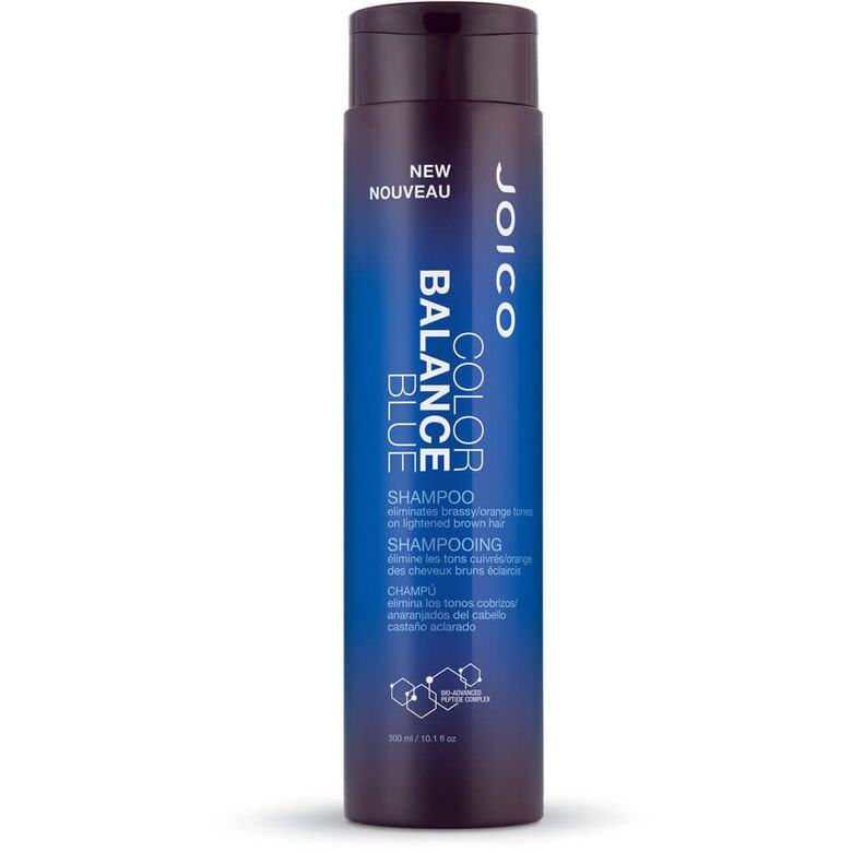 採用True-blue配方,有助修正髮色;另蘊含防禦複合物Multi-Spectrum Defense Complex,以保護頭髮免 採用True-blue配方,有助修正髮色;另蘊含防禦複合物Multi-Spectrum Defense Complex,以保護頭髮免