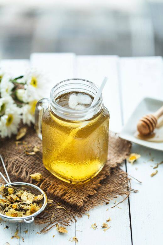 -玫瑰菊花茶功效:疏肝健脾材料:玫瑰花2錢、菊花2錢、陳皮1錢。做法:將材 -玫瑰菊花茶功效:疏肝健脾材料:玫瑰花2錢、菊花2錢、陳皮1錢。做法:將材
