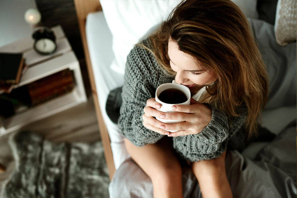 有些人對咖啡出現過敏情況，飲用咖啡後可能會出現手震、心跳加速、冒汗