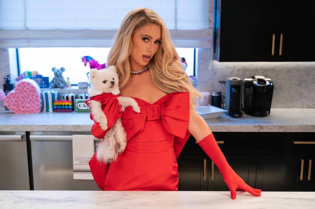 由Paris Hilton 主持的《Paris Hilton 私房菜》(Cooking with Paris),不要以為會看到Paris端出米芝蓮級數的 由Paris Hilton 主持的《Paris Hilton 私房菜》(Cooking with Paris),不要以為會看到Paris端出米芝蓮級數的