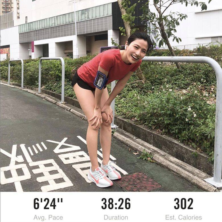 眾所周知Coffee是瑜伽達人,但原來她也有跑步習慣。不少女生擔心跑步會令 眾所周知Coffee是瑜伽達人,但原來她也有跑步習慣。不少女生擔心跑步會令