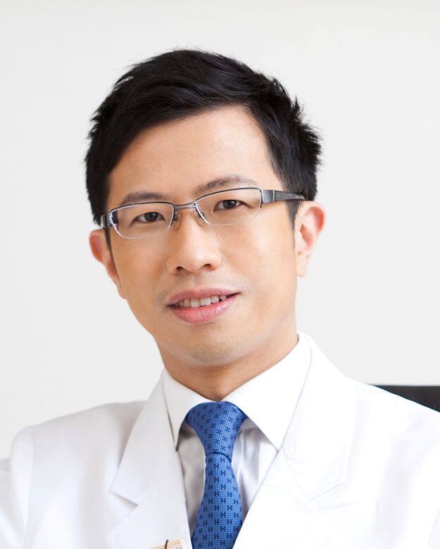 皮膚科專科醫生陳厚毅指出,濕疹之所以如此普遍,因為有好多成因:1. 家 皮膚科專科醫生陳厚毅指出,濕疹之所以如此普遍,因為有好多成因:1. 家