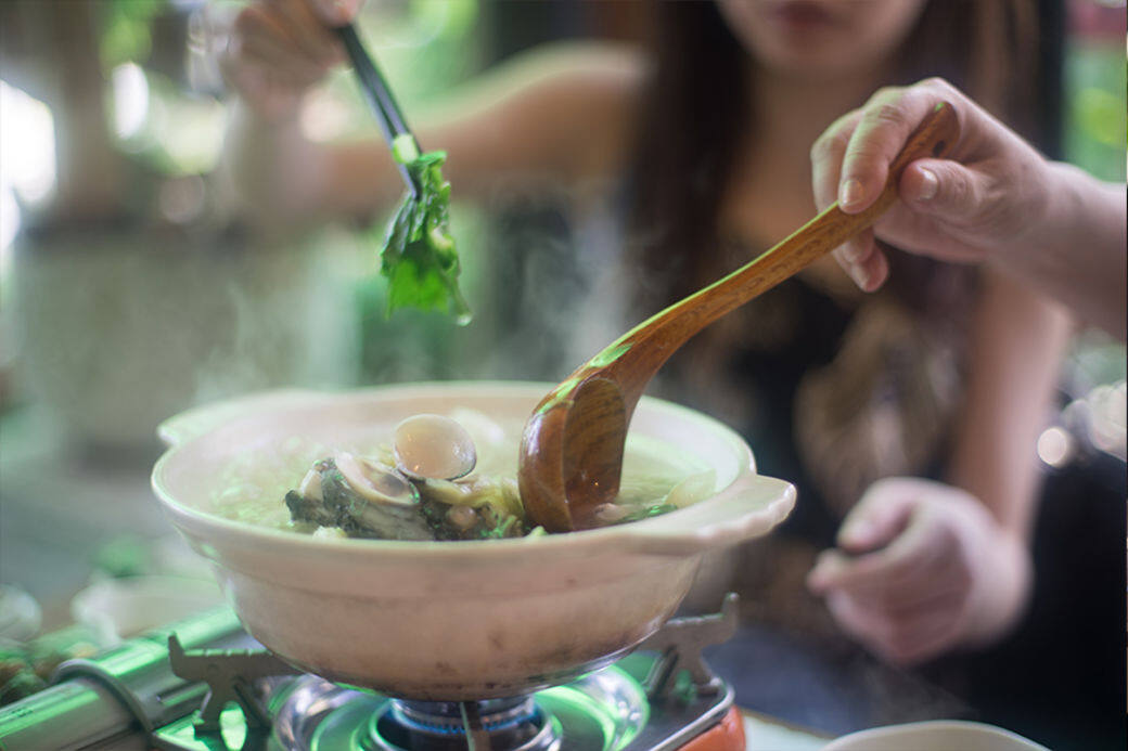 以下五款也是秋冬幾乎人人愛吃的食物,然而當中藏有不少高脂、高油的 以下五款也是秋冬幾乎人人愛吃的食物,然而當中藏有不少高脂、高油的