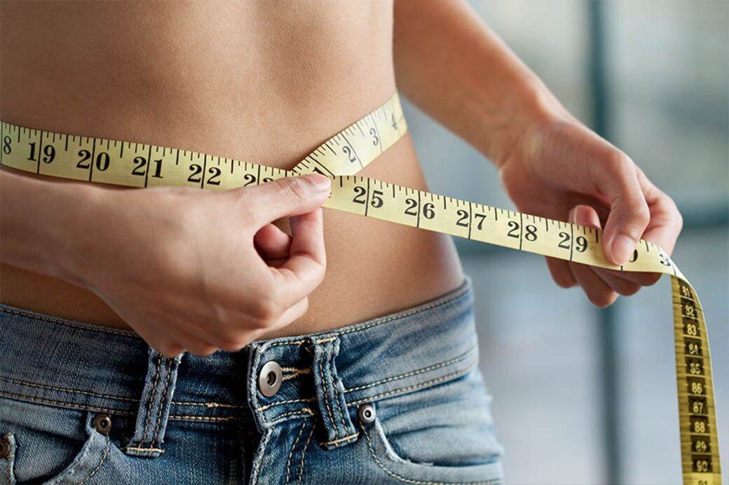 連Jessica Alba都愛用的星級營養師Kelly Leveque最近公開N款有效減肚腩的重點，及維