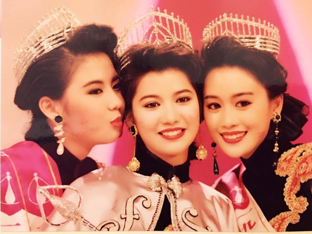 1990 年香港小姐季軍的梁小冰，首次在面書上發表當年參選的高清照片