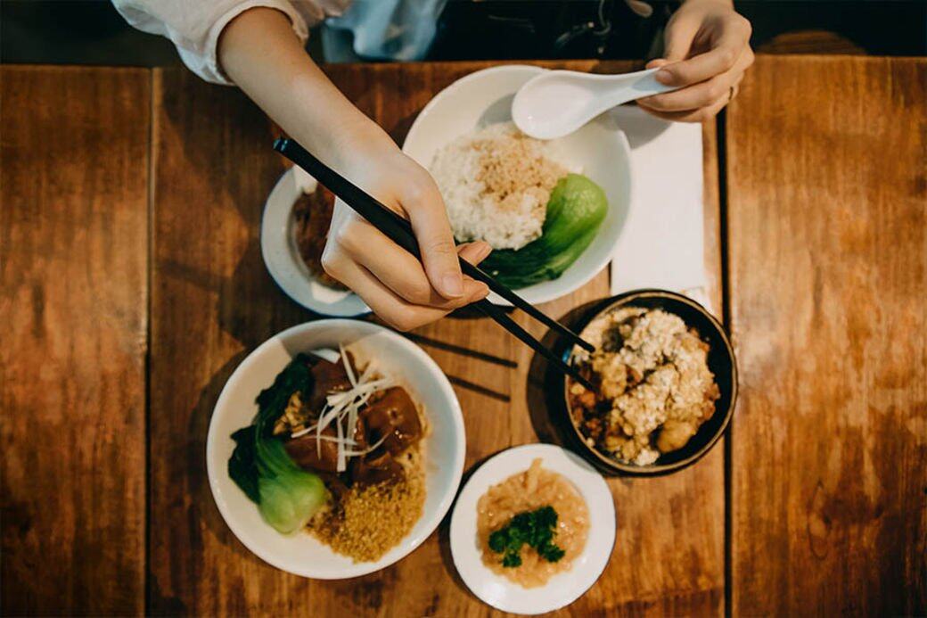 但適用於歐美地區的食譜,放諸香港卻往往難以找到相關食材,不易實行 但適用於歐美地區的食譜,放諸香港卻往往難以找到相關食材,不易實行
