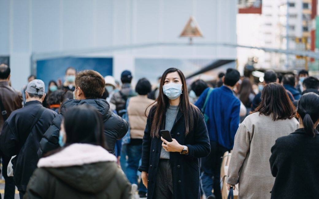 相比前兩種膚質,乾性肌算沒那麼擾人吧……No!熟齡肌朋友一把扯低口罩,嘴 相比前兩種膚質,乾性肌算沒那麼擾人吧……No!熟齡肌朋友一把扯低口罩,嘴