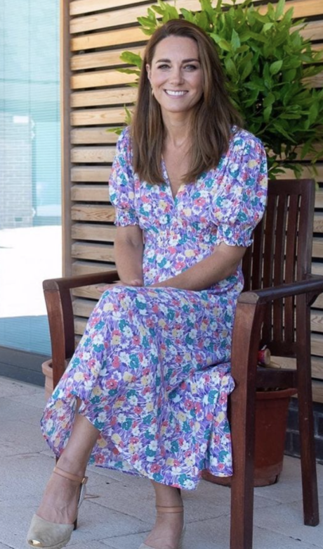 近日亮相的凱特王妃瘦了很多,她跟威廉王子婚後至今已生了三個孩子 近日亮相的凱特王妃瘦了很多,她跟威廉王子婚後至今已生了三個孩子
