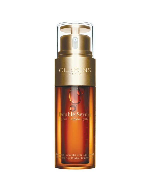 CLARINS深明不同植物精華成分需處於水性或油性的環境以確保成分的穩定 CLARINS深明不同植物精華成分需處於水性或油性的環境以確保成分的穩定