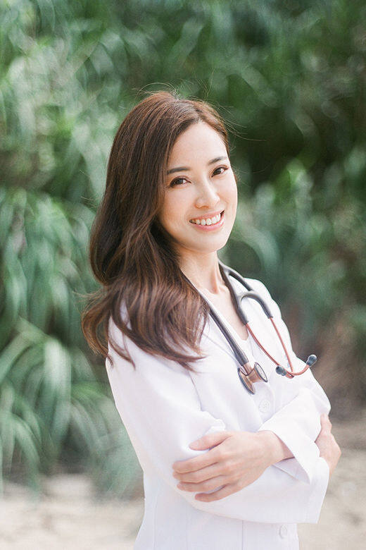 陳筠華醫生 (Dr. Lisa Chan) 陳筠華醫生 (Dr. Lisa Chan)