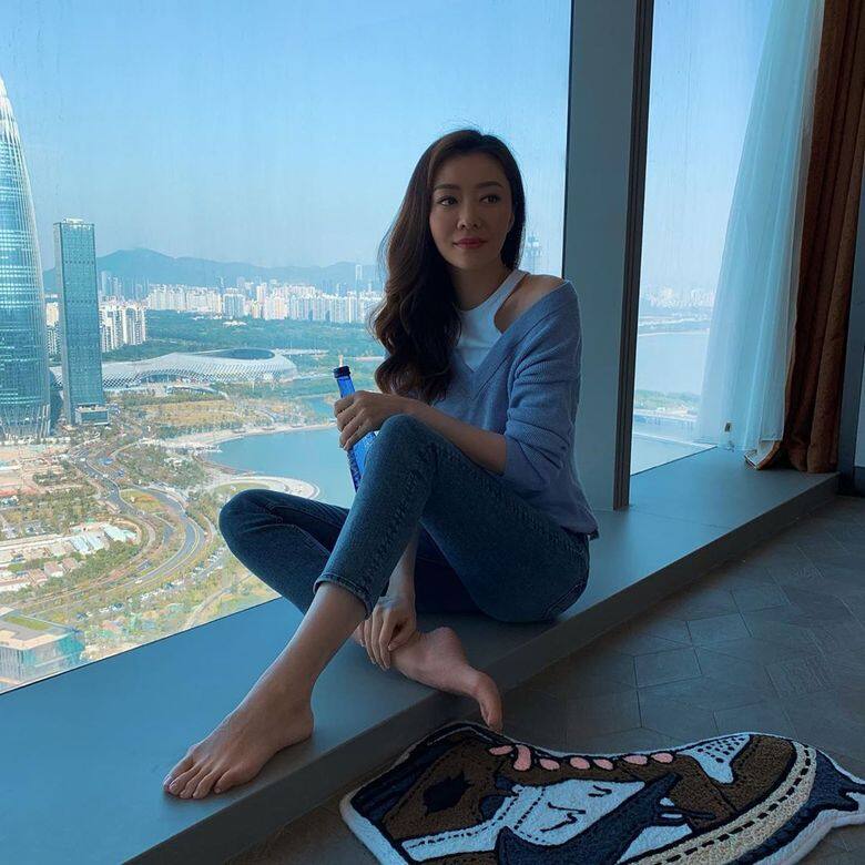 剛滿40歲的熊黛林,近日大曬少女腰及腹肌,到底她是如何做到? 剛滿40歲的熊黛林,近日大曬少女腰及腹肌,到底她是如何做到?