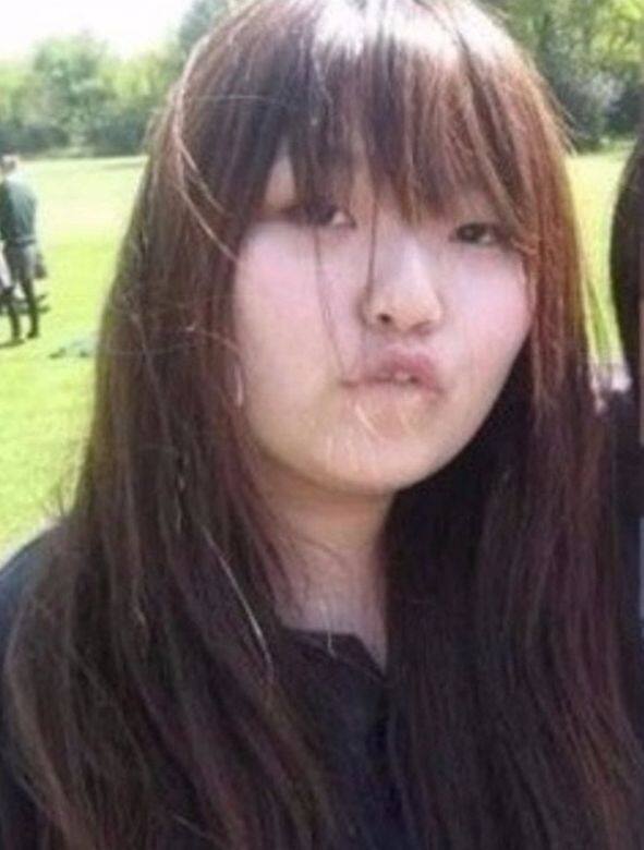 這位大方承認整容的周楊青未減肥成功前還是個有點肉的女生。 這位大方承認整容的周楊青未減肥成功前還是個有點肉的女生。
