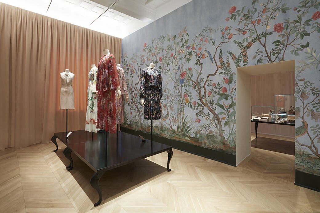 樓高三層,地面為限定商品專門店及米芝蓮三星主廚Massimo Bottura開設的Gucci Osteria餐 樓高三層,地面為限定商品專門店及米芝蓮三星主廚Massimo Bottura開設的Gucci Osteria餐