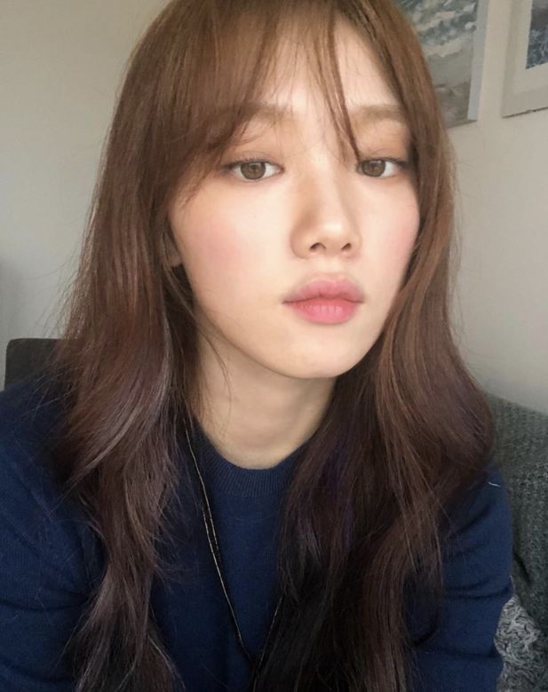 李聖經的漸層拿鐵色李聖經也可算是棕色系染髮色系代表,有漸層感的 李聖經的漸層拿鐵色李聖經也可算是棕色系染髮色系代表,有漸層感的