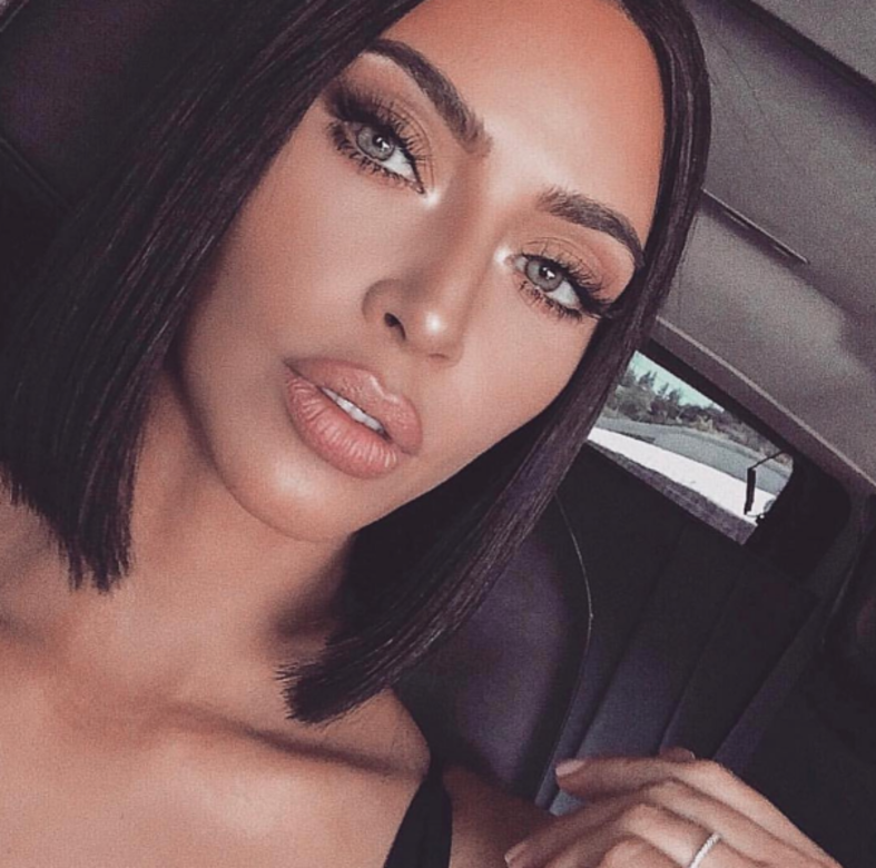 還有美國名媛Kim Kardashian 還有美國名媛Kim Kardashian