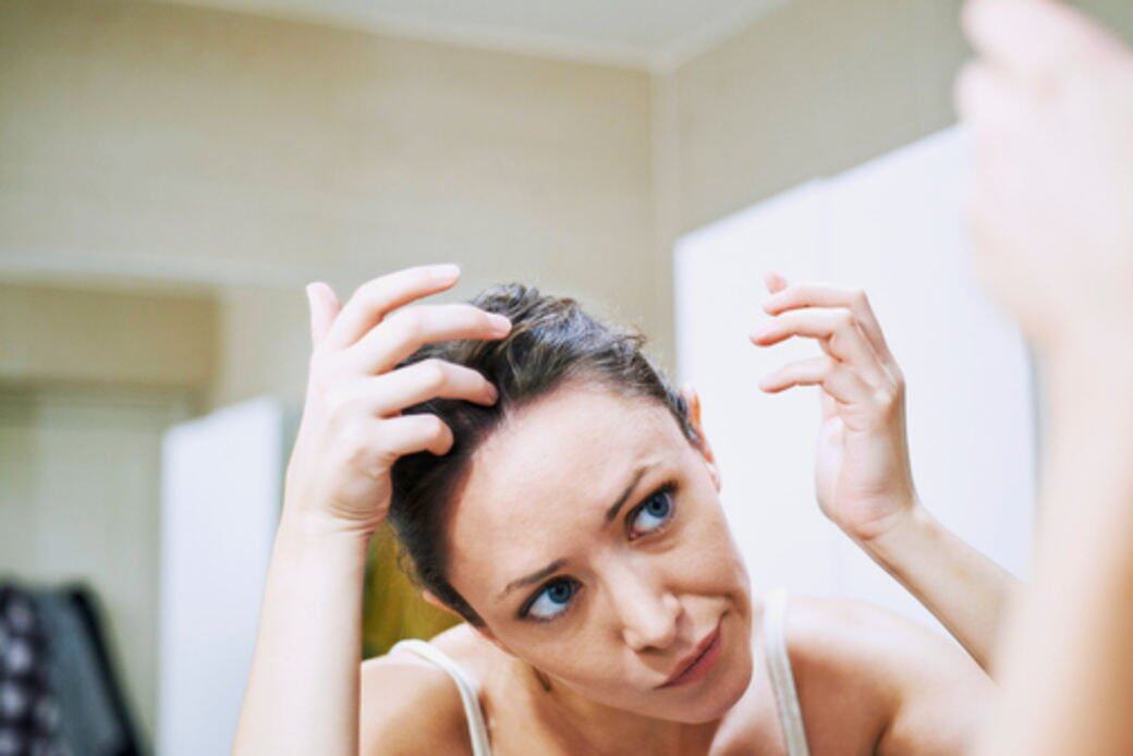 遺傳性脫髮(Androgenetic Alopecia),比較容易發生在男性身上,約有19%的女性患有此病徵,髮 遺傳性脫髮(Androgenetic Alopecia),比較容易發生在男性身上,約有19%的女性患有此病徵,髮
