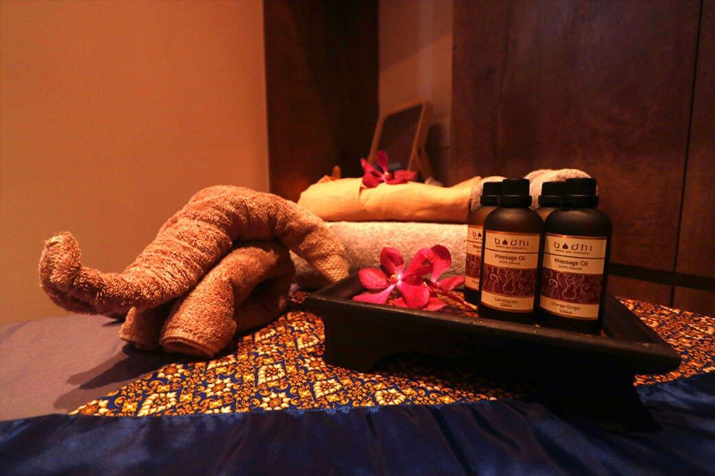 這次在屯門COZi店的全新Bodhi Herbal Spa,在開始按摩前會先進行Foot Ritual,從雙腿開始 這次在屯門COZi店的全新Bodhi Herbal Spa,在開始按摩前會先進行Foot Ritual,從雙腿開始