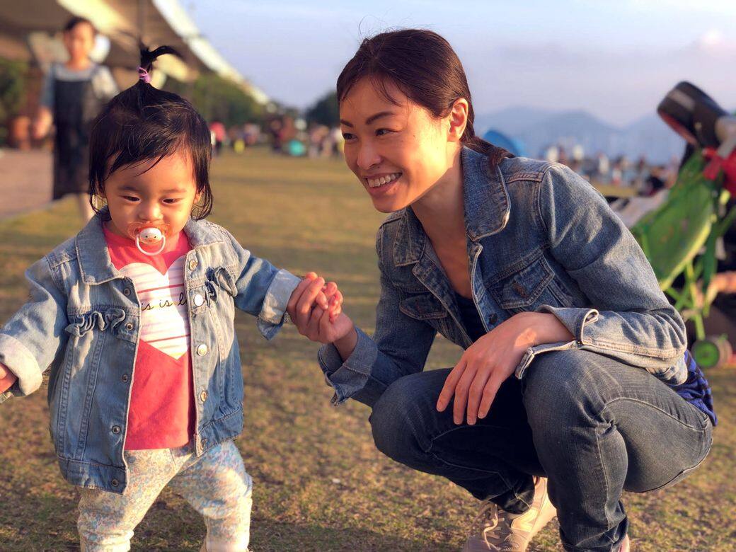 Heidi跟女兒給孕媽媽與working mum的貼心建議Heidi在17年意外懷孕並誕下女兒,整 Heidi跟女兒給孕媽媽與working mum的貼心建議Heidi在17年意外懷孕並誕下女兒,整