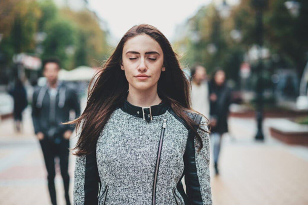 Heidi笑著提醒:「默念數字是要加強將注意力拉回當下的力度,不是叫你數到 Heidi笑著提醒:「默念數字是要加強將注意力拉回當下的力度,不是叫你數到