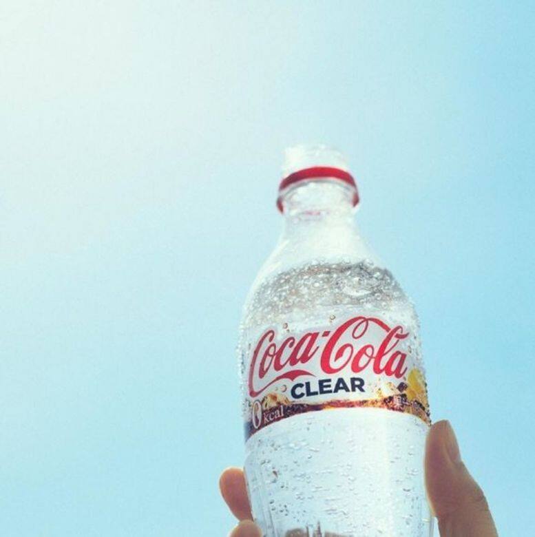 ELLE: 新出的透明可樂 Coca-Cola CLEAR 標榜為保健用食品,是否能真的有助減肥? 你會 ELLE: 新出的透明可樂 Coca-Cola CLEAR 標榜為保健用食品,是否能真的有助減肥? 你會