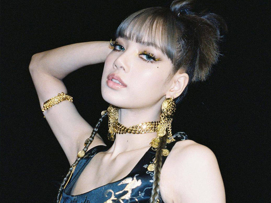 Lisa《LALISA》MV兩日達一億點擊!人間芭比MV性感貓眼眼妝+緋紅妝畫法解構 Lisa《LALISA》MV兩日達一億點擊!人間芭比MV性感貓眼眼妝+緋紅妝畫法解構