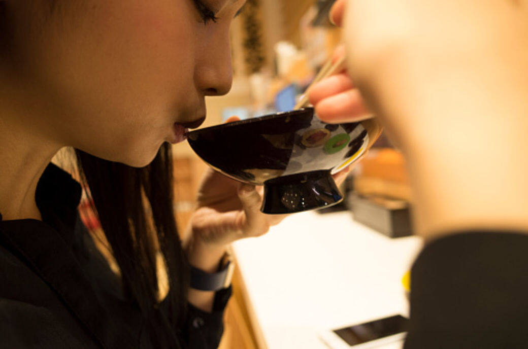 3.劇團一人提過以非慣用手飲食瘦身法進食時,吃飯過程中可能會感覺 3.劇團一人提過以非慣用手飲食瘦身法進食時,吃飯過程中可能會感覺