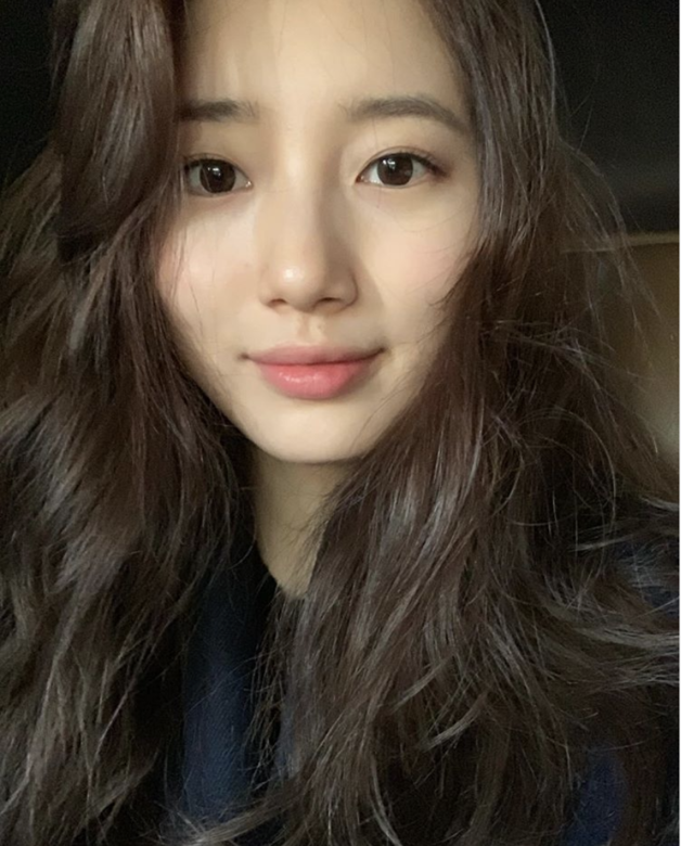 瘦面化妝技巧3. 底妝有助瘦面底妝在任何情況下也是很重要,拍攝證件 瘦面化妝技巧3. 底妝有助瘦面底妝在任何情況下也是很重要,拍攝證件