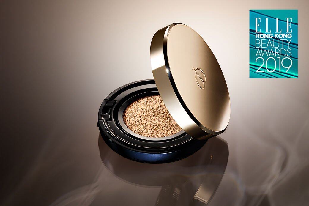 Clé de Peau Beauté, 《ELLE》香港區年度美妝大獎, 2019, Radiant Cushion Foundation鑽光水凝氣墊粉底 Clé de Peau Beauté, 《ELLE》香港區年度美妝大獎, 2019, Radiant Cushion Foundation鑽光水凝氣墊粉底