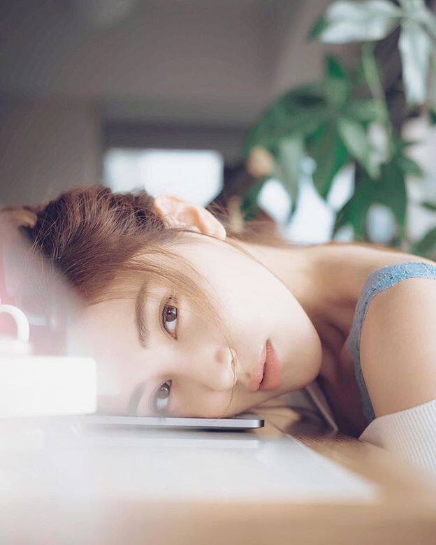 陳凱琳的眉色柔和飽滿 陳凱琳的眉色柔和飽滿