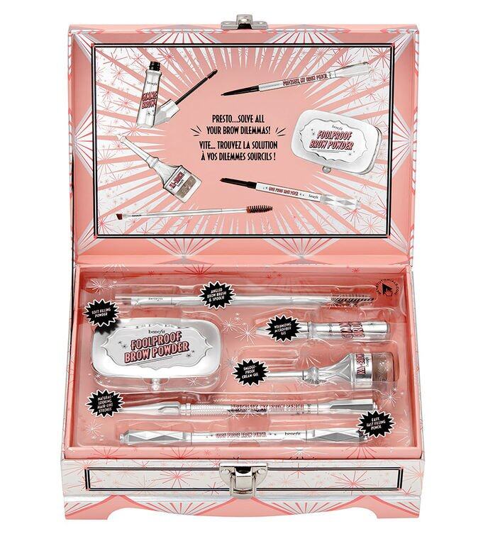 Benefit 喜上眉梢魔法套裝 $575 Benefit 喜上眉梢魔法套裝 $575