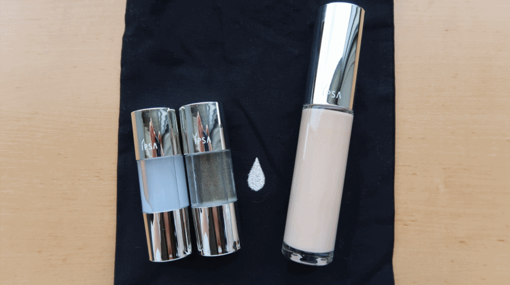 多功能美妝油Creative Oil 有Sheer Gold 及Airly White 兩種配方,分別營造亮澤和啞緻妝感。問 多功能美妝油Creative Oil 有Sheer Gold 及Airly White 兩種配方,分別營造亮澤和啞緻妝感。問