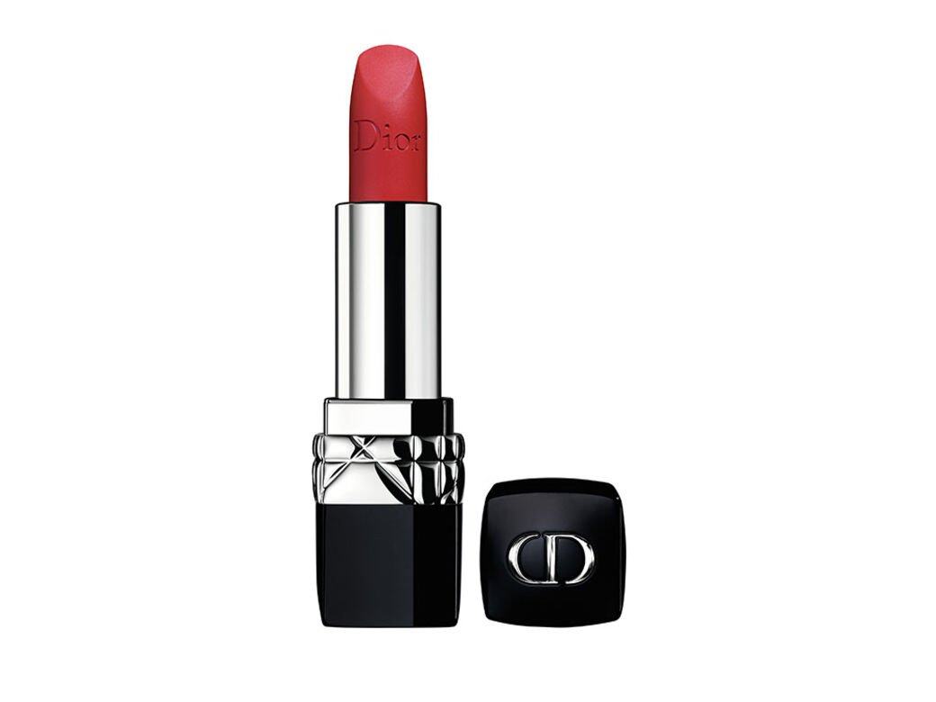 #999 這經典且富代表性的 Dior Red 充滿光澤