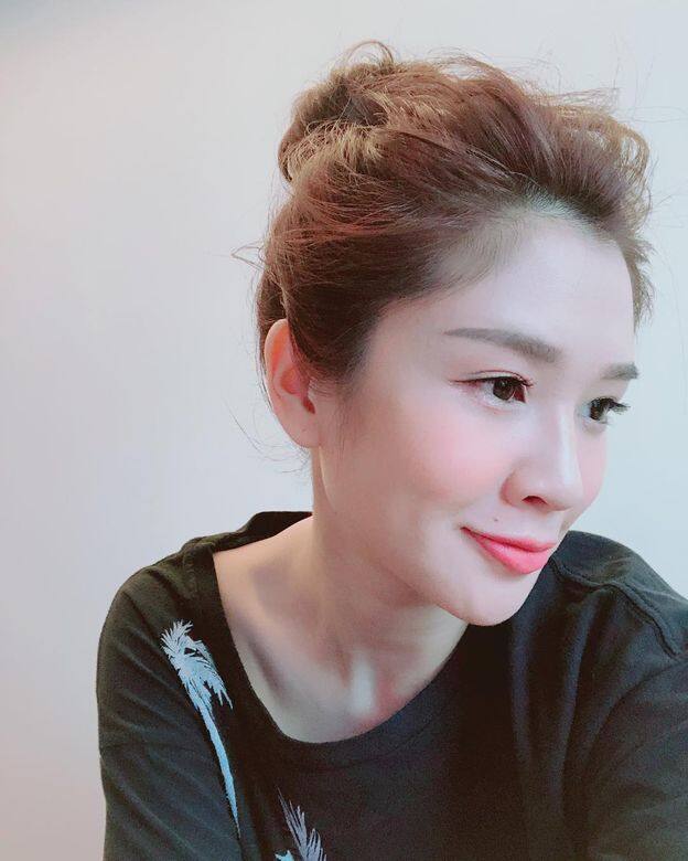 麥美恩心機妝容 4. 延伸眼線增添嫵媚感 麥美恩心機妝容 4. 延伸眼線增添嫵媚感