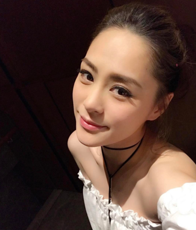 減齡法:「小翅膀」眼線 減齡法:「小翅膀」眼線