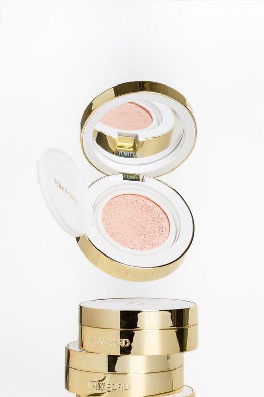 TOM FORD SOLEIL 柔光水瀅白氣墊粉餅 SPF 40/PA++++ $400 、氣墊外盒 $240 *mini-site registration link(資料由Tom Ford TOM FORD SOLEIL 柔光水瀅白氣墊粉餅 SPF 40/PA++++ $400 、氣墊外盒 $240 *mini-site registration link(資料由Tom Ford