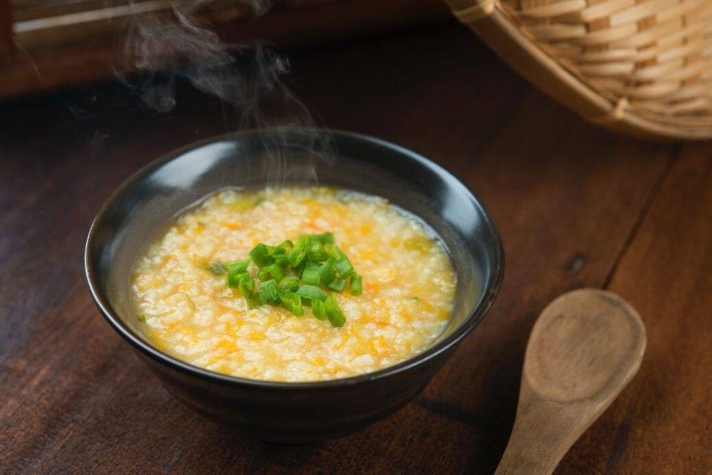 南瓜杞子小米粥(2人份)材料:南瓜(去皮切粒)1碗杞子 2湯匙鹽 少許小米 南瓜杞子小米粥(2人份)材料:南瓜(去皮切粒)1碗杞子 2湯匙鹽 少許小米