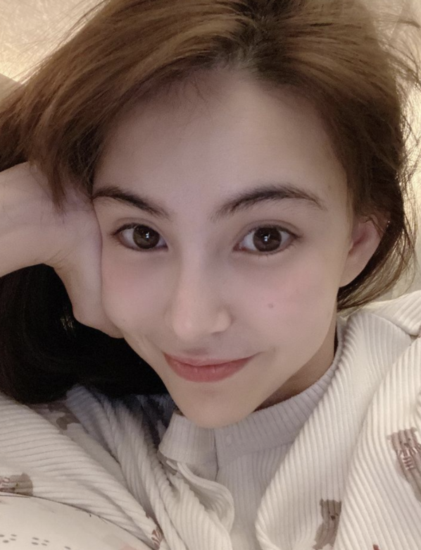暗粒、黑頭及白頭是素顏的天敵! 暗粒、黑頭及白頭是素顏的天敵!