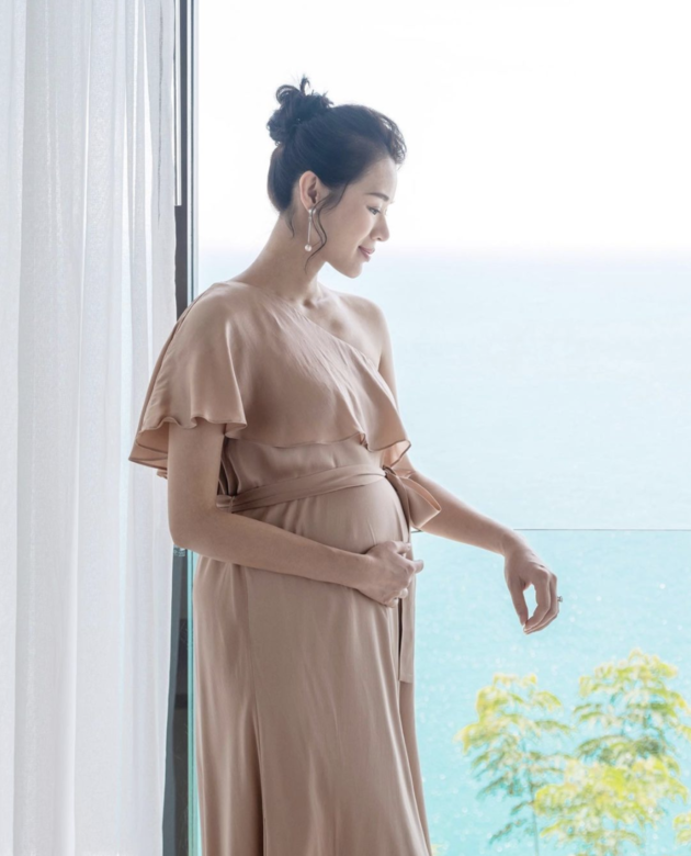到了中期,孕婦及胎兒需要大量營養,所以湯水以健脾補氣生血為主。 到了中期,孕婦及胎兒需要大量營養,所以湯水以健脾補氣生血為主。
