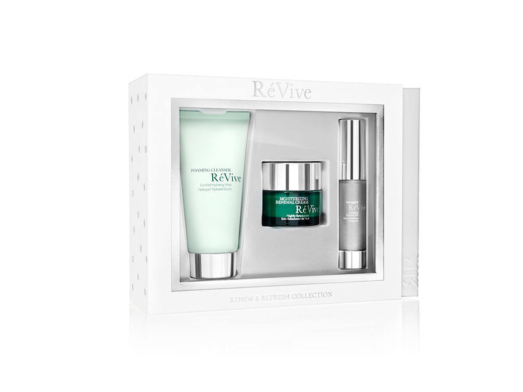 Foaming Cleanser Enriched Hydrating Wash有助清走額外臉油和彩妝雜質,同步軟化和滋潤肌膚;Vitalité Energizing Hydration Foaming Cleanser Enriched Hydrating Wash有助清走額外臉油和彩妝雜質,同步軟化和滋潤肌膚;Vitalité Energizing Hydration